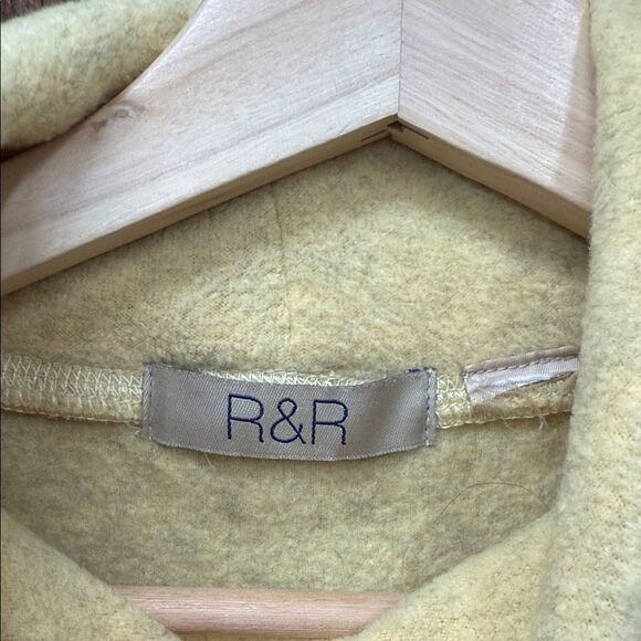 Cozy Yellow Turtleneck Sweater - Picture 3 of 3